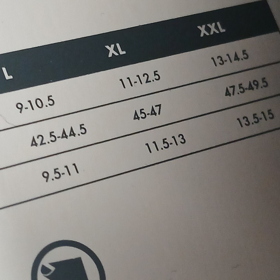 Endura WindChill Cycling Overshoes Black Reflective Bike Ride Road Shoe