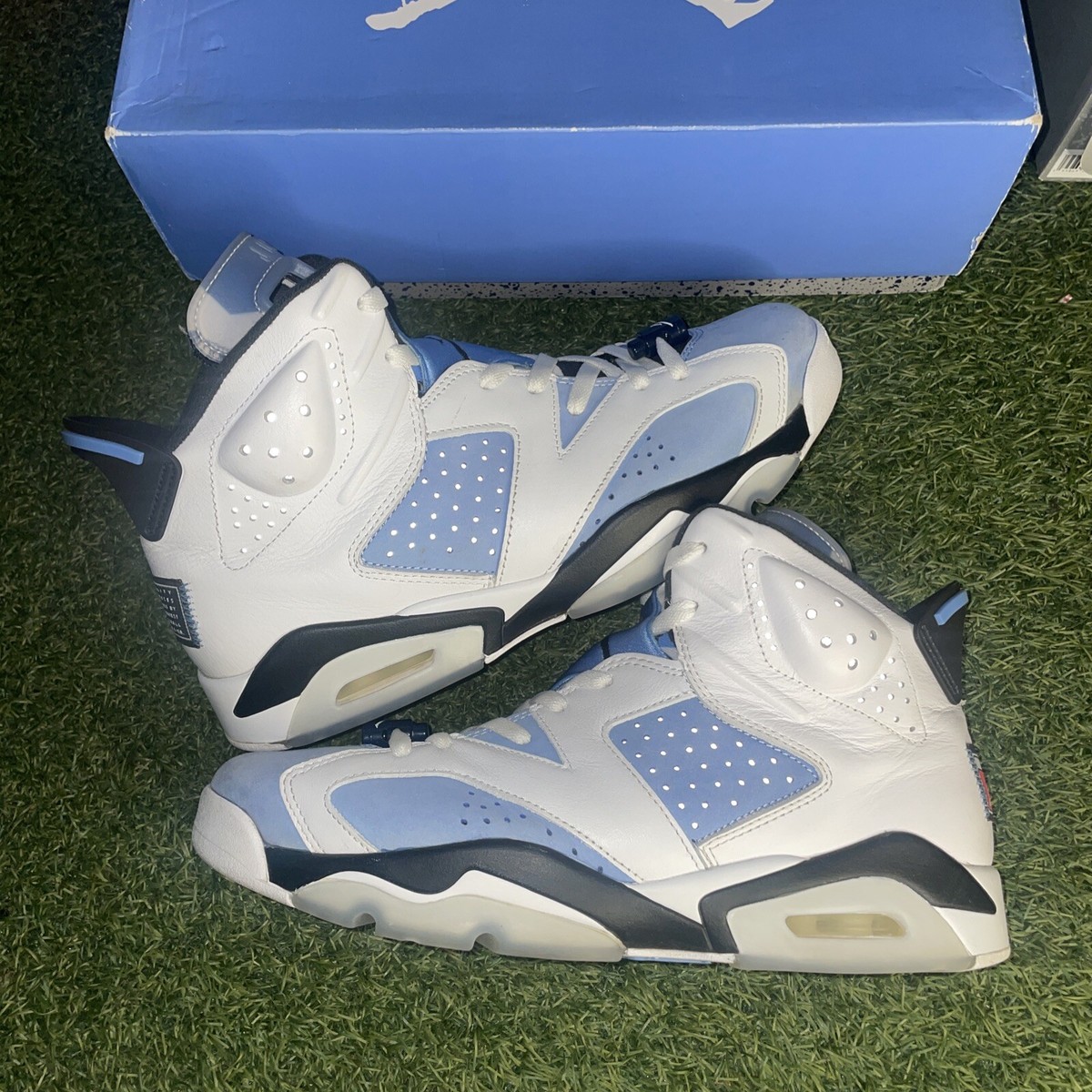 Jordan 6 UNC sz11 Sneaker Bar Detroit (SBD) | Detailed Look at UNC Tar Heels  main image 3