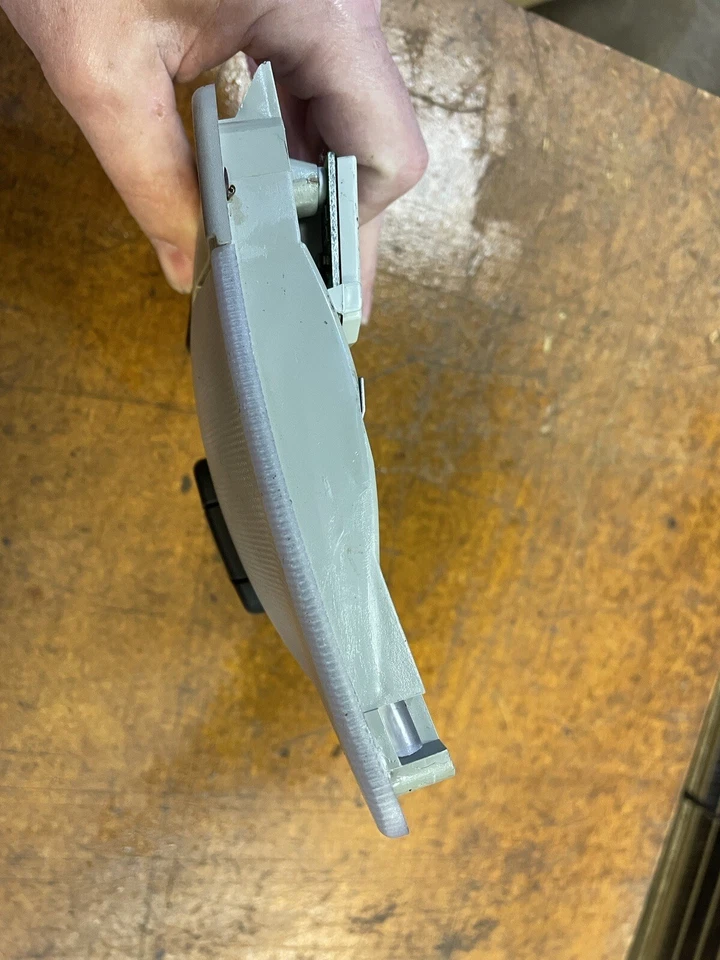 1998-2003 Overhead Dome Light (Gray)  OEM c43 W202 C280 C240 - Image 4 of 4