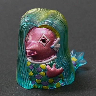 Y&G International x One Up. Mini Amabie