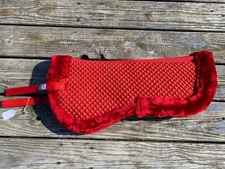 Red synthetic fleece diamond quilted English half pad