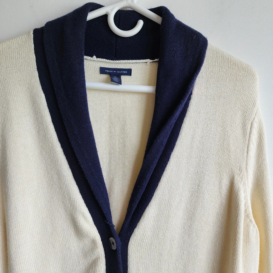 Cárdigan Suéter XL Vintage Tommy Hilfiger Azul Marino Crema Mantón Cuello Botón Delantero Foto 2 de 4