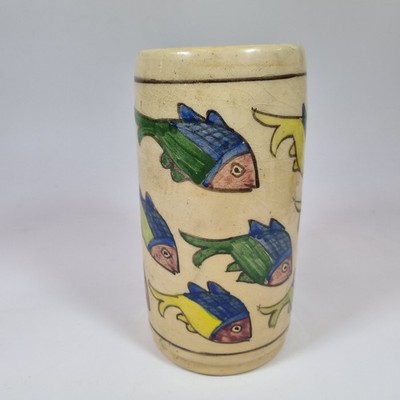 Vintage Vase aus nahöstlicher Keramik mit Fisch verziert 21 cm hoch