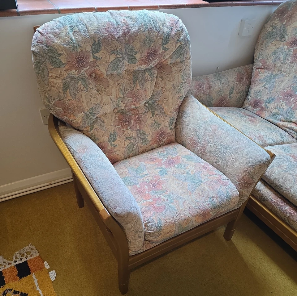 Vintage 3 Piece Suite, 3-Seater & 2 Arm-chairs. Solid Beech Frame, Excellent. - Image 2 of 4