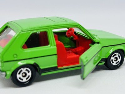Tomica Tomy F5-2-6 Volkswagen Golf GLE - Black Grille - Loose