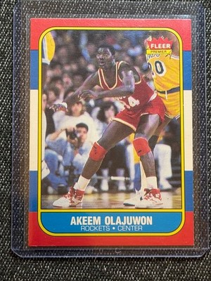 1986-87 Fleer #82 Akeem Olajuwon #/132