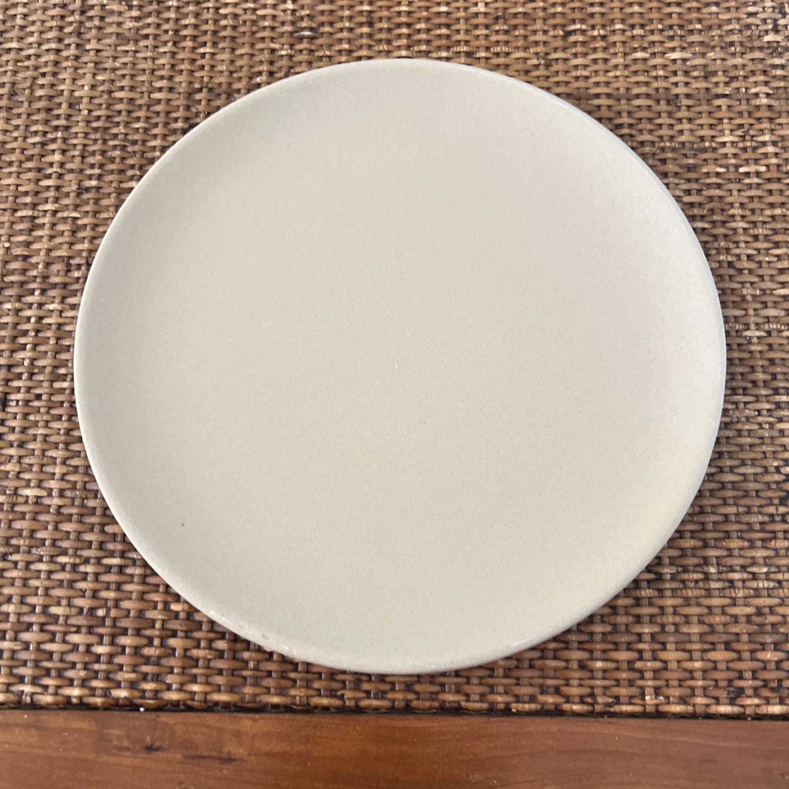 Pampered Chef 10” Small Round Baking Pizza Stone #1375 Family Heritage Stone