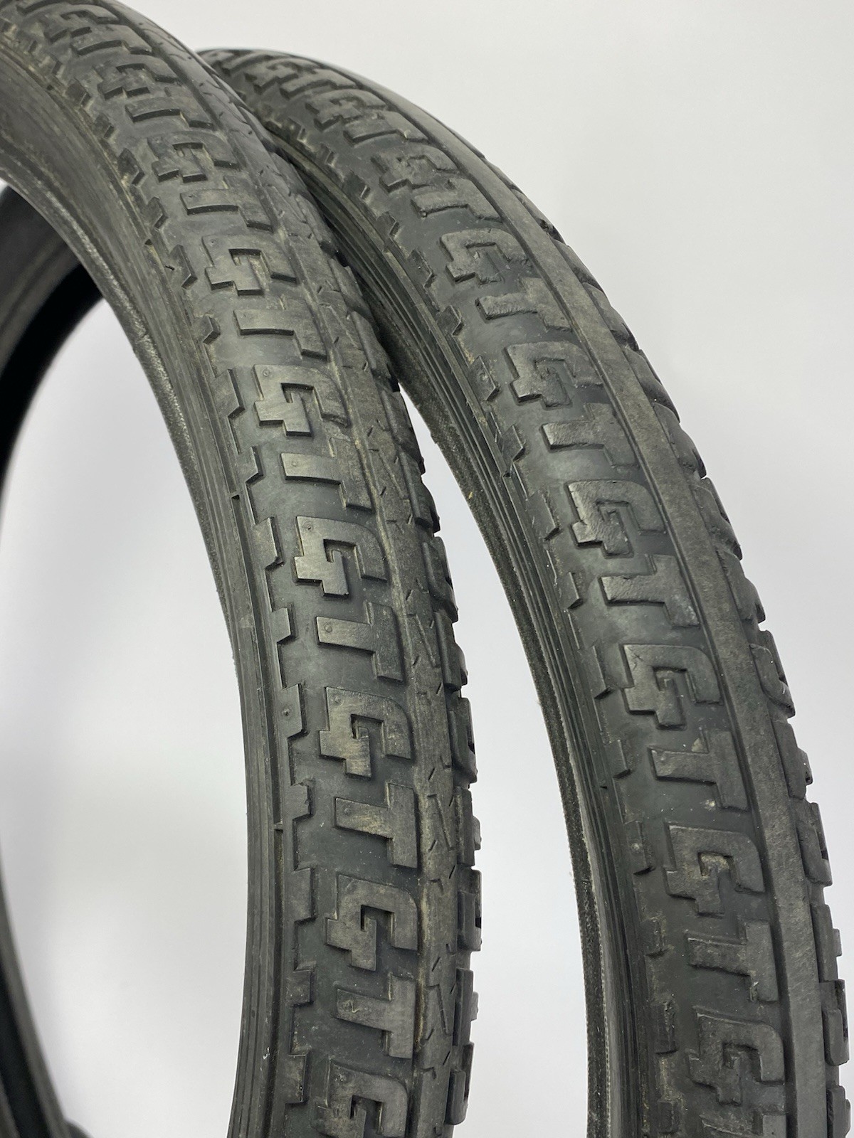 GT Freestyle BMX Old School Vintage Black Tires Pair Dyno