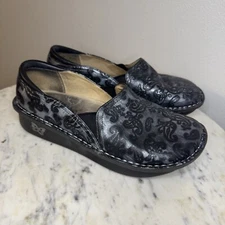 Alegria Size 36 Slip On Leather Clogs Gray Silver Tooled Leather Shoes -V