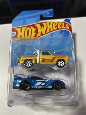 Hot Wheels 2 Pack HWD02-JA10 Dodge Viper Dodge 1978 Dodge Truck