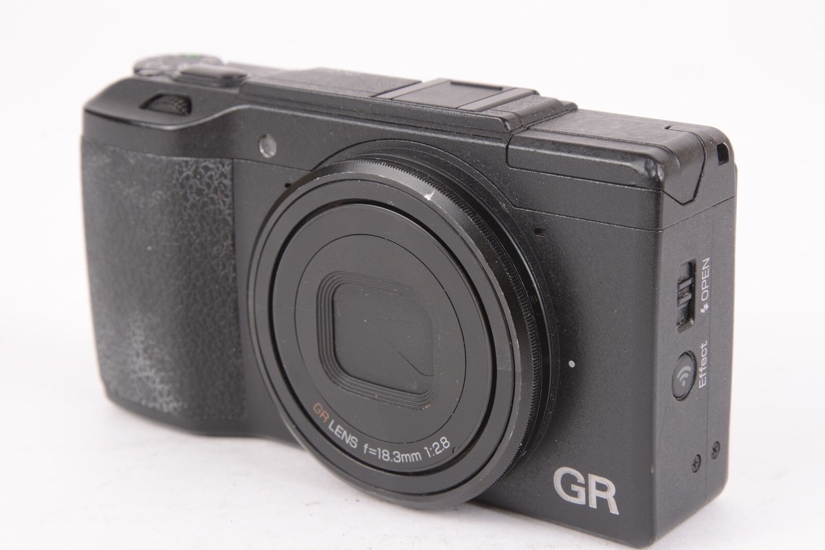 【美品】RICOH GR2 Ricoh GR II 16.2MP Compact Point and Shoot Digital Camera