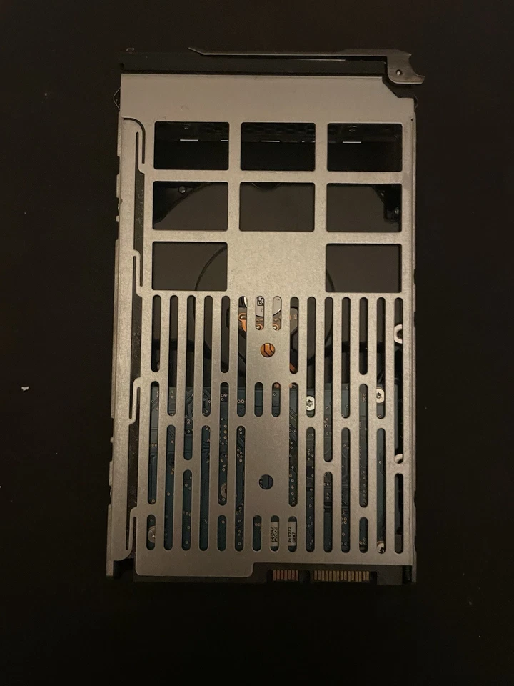 DELL HNVFP - 4TB 7.2K LFF SATA 6G HDD HNVFP. The Dell 4TB 7,200 RPM SATA - Image 2 of 2