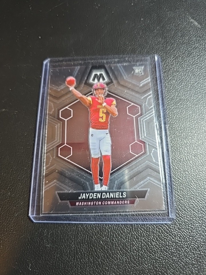 2024 Panini Mosaic - Rookies Jayden Daniels #302 (RC) 9-9