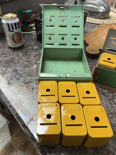 Vintage Green Metal Tudor Bank/Carnival Tix Box 6 Tins & Slotted Inserts No Key - Picture 4 of 6