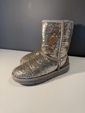 UGG Women  s Gold Sequin Classic Boot With Sheepskin Lining Size 5