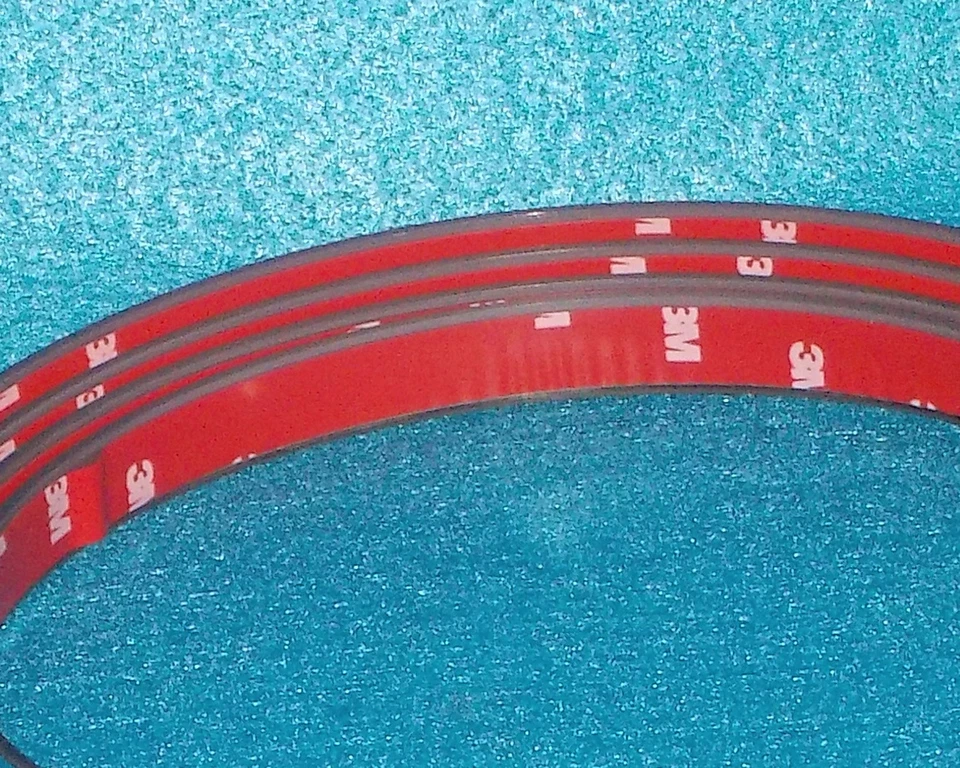 1994 1996 Chrysler New Yorker LHS Rear Bumper Molding Chrome 4630167 CH1157806 - Image 3 of 4