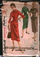 1261 Vintage Simplicity SEWING Pattern Juniors 1960s One Piece Dress Detachable