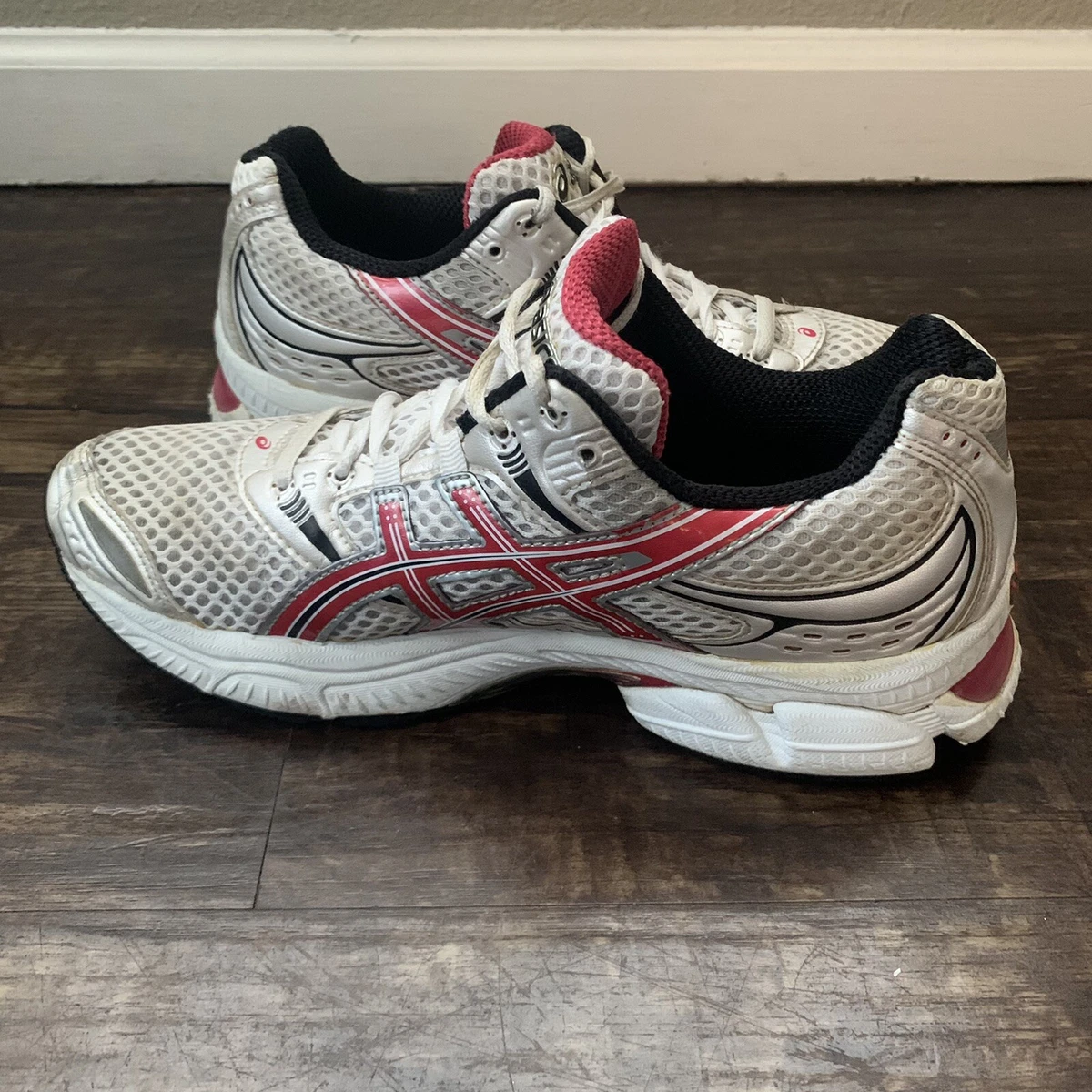 Asics Gel Cumulus 11 Running Shoes T9A5N White Silver Pink. Size