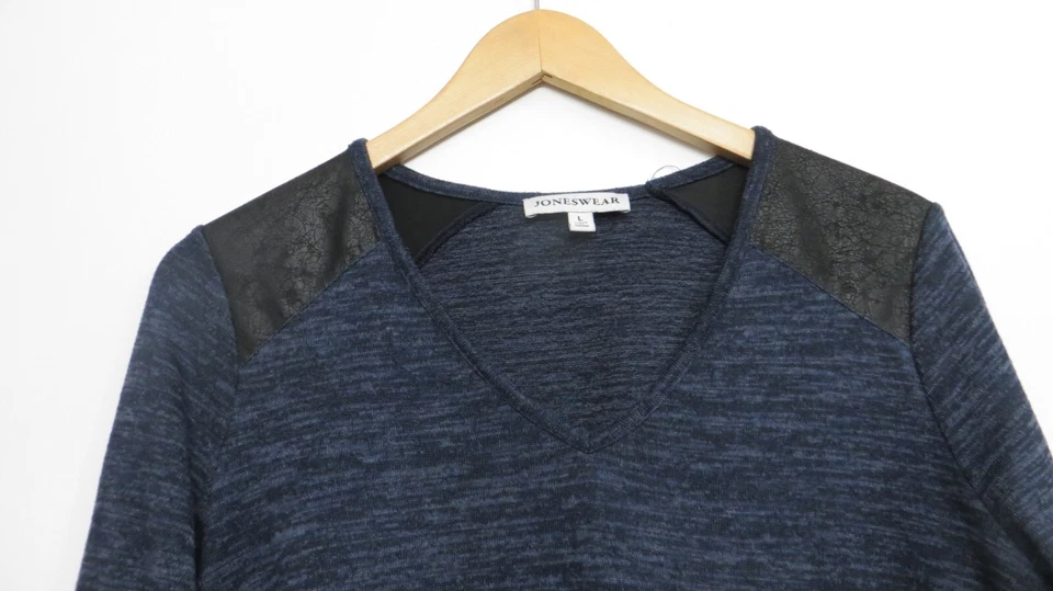 Suéter Joneswear Mujer L Manga Larga Cuello en V Azul Falso Negro Cuero Acentos Foto 3 de 4