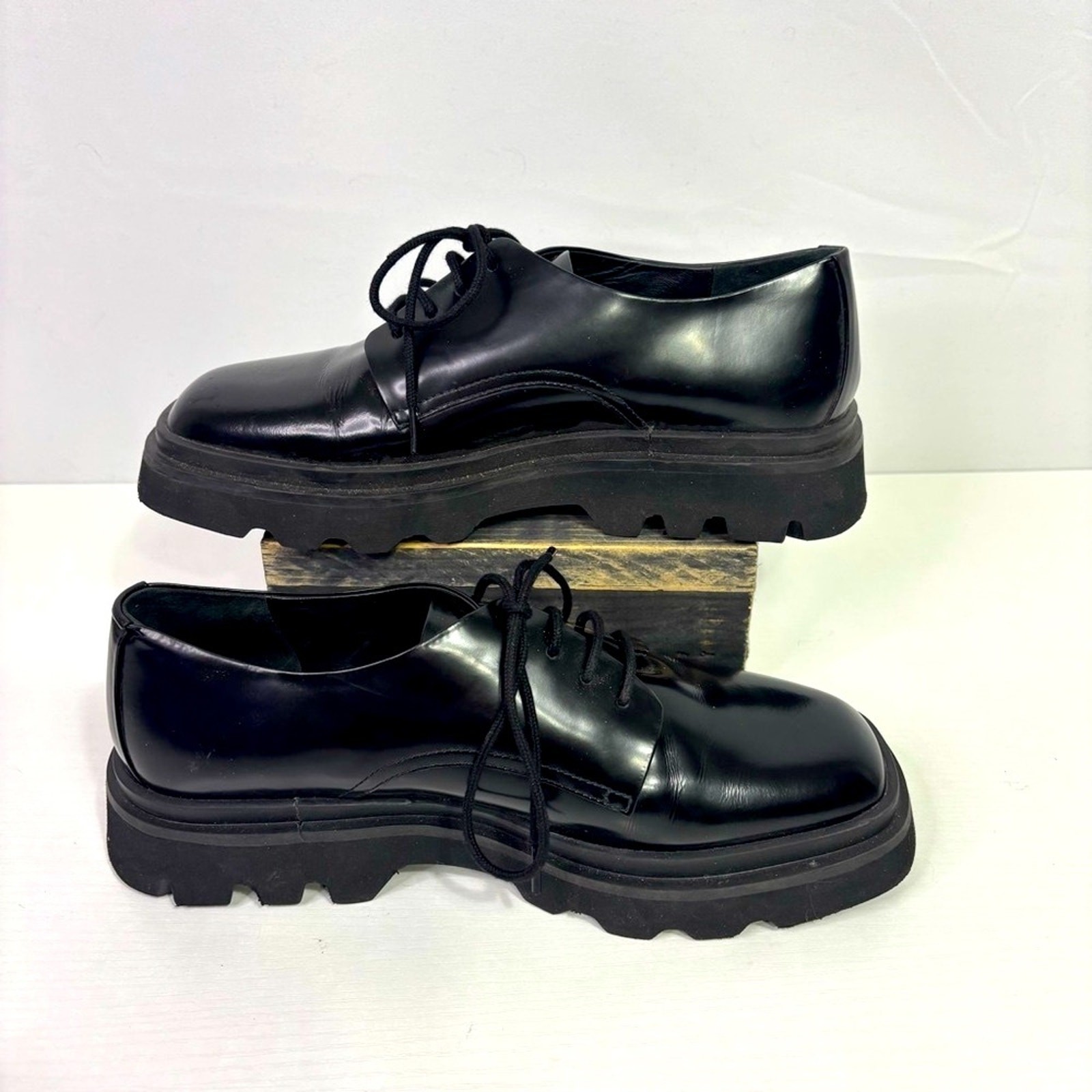 SAOLA Scarpe Oxford Maeve Anthropologie in pelle nera con suola platform grossa taglia 38