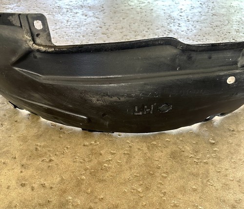 1990-96 Nissan 300ZX Z32 OEM Driver Side Front Fender Liner. Splash Guard. 3 Pc - Picture 9 of 11