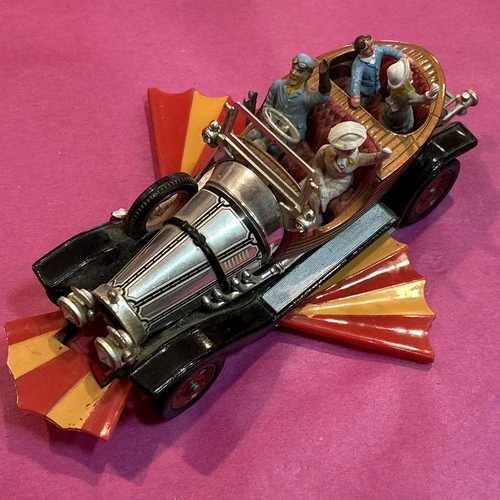 VINTAGE CORGI TOYS CHITTY CHITTY BANG BANG
