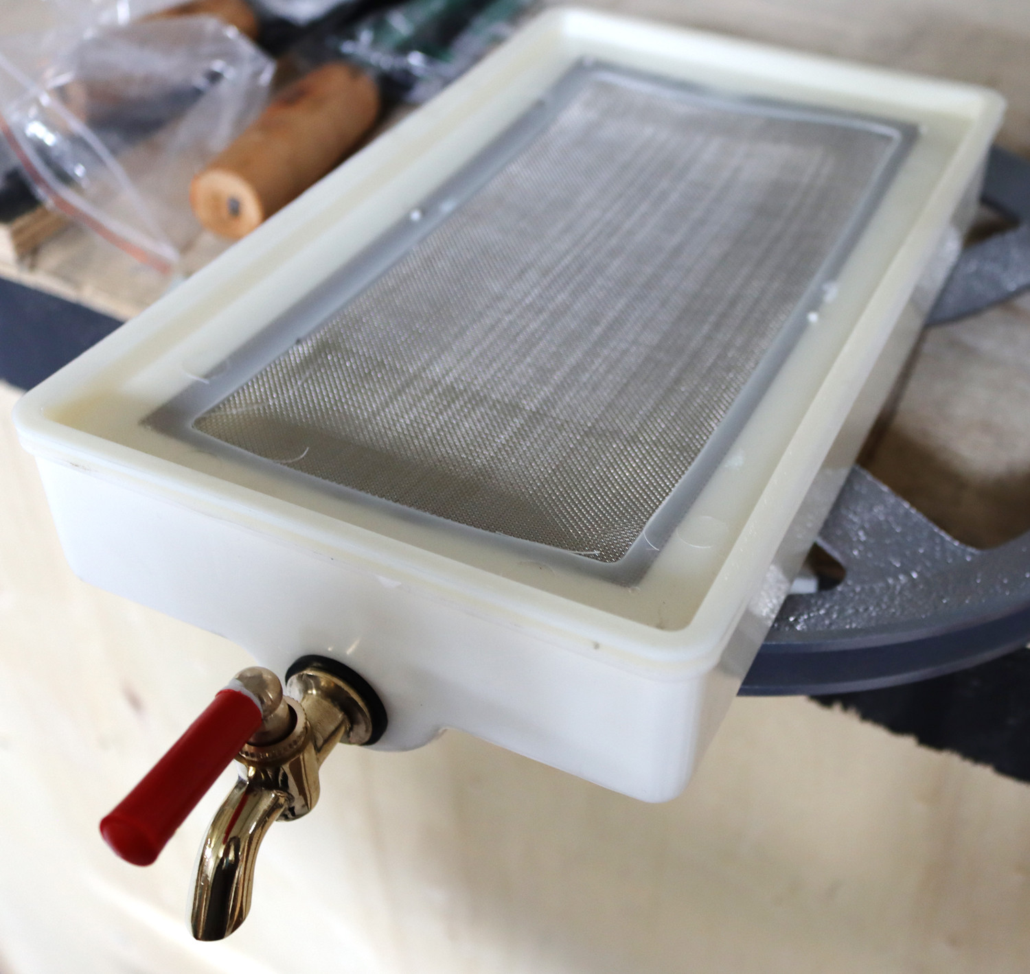 Plastic Filter Assembly for Manual/Electric Sugar Cane Juicer w/Faucet
