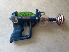 Mars Attacks! Martian Brain Disintegrator Ray Gun β Preowned, Doesnβt Power On