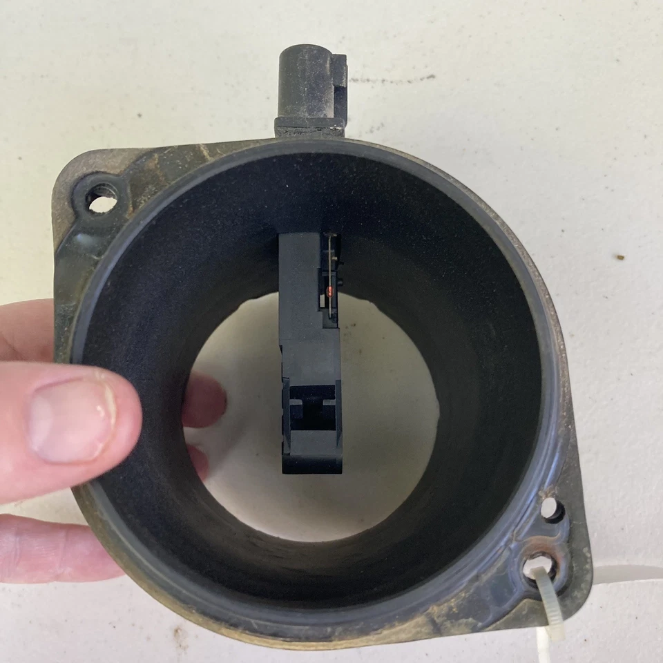 09-11 Conjunto de sensor medidor de flujo de aire másico Buick Enclave 3,6 L Bosch 0 280 218 219 Foto 3 de 4