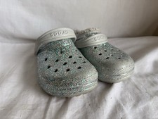 Crocs Classic Glitter Faux Fur Lined Clog Girls Sz 2 Silver-Blue Slip-On