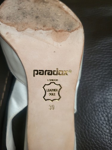 Benjamin Adams Women's Ivory Satin With Stones Shoes,Size 39/8,Cond.is V.Gd - 第 6/7 張圖片