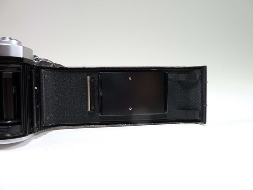 Nikon F2 Body Light Meter Does Not Work - Picture 6 of 9