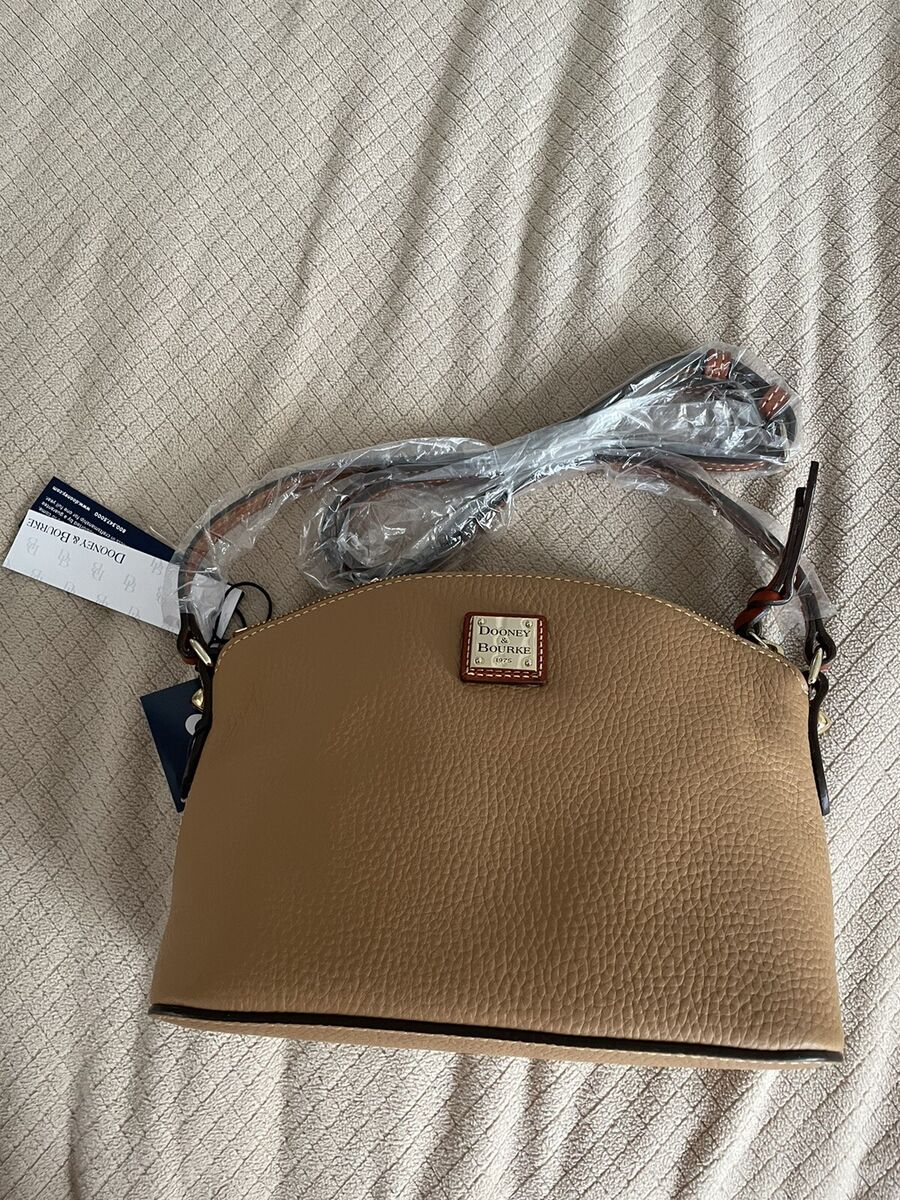 BNWT Dooney & Bourke Ruby Crossbody / Bag - R0367 - Desert Leather Inc Dustcover BNWT Dooney & Bourke Ruby Crossbody / Bag - R0367 - Desert Leather Inc Dustcover