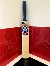 Vintage Cricket Bat Sovereign