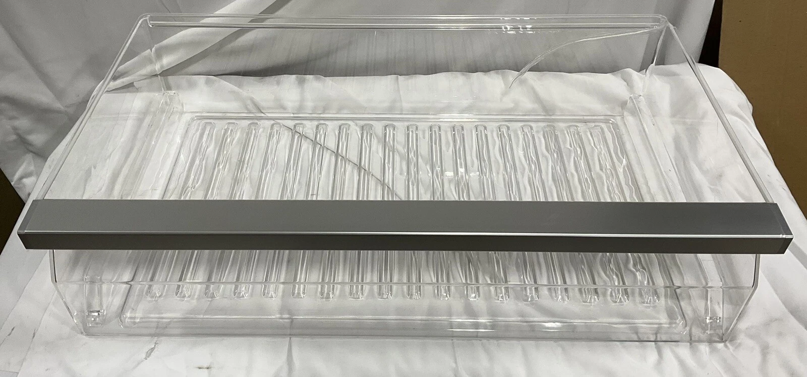Thermador Refrigerator Drawer 23001152 T36IR905SP / 21 (SEE PICTURES) CRACKED
Opens in a new window
