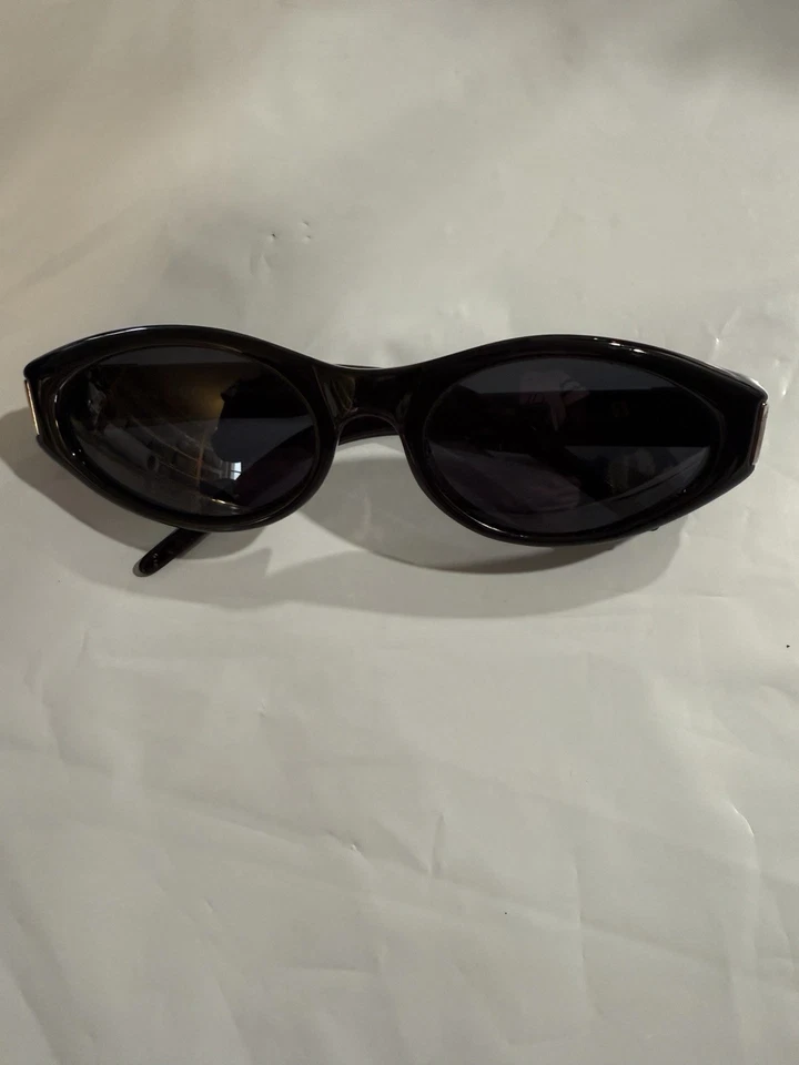 Gafas de sol Gucci GG 2411/S 5CC negras ovaladas marcos 55-20 135 Italia para mujer” Foto 2 de 4