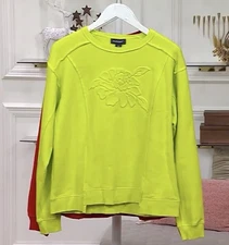 Studio Park Amy Stran Embossed Step Hem Sweatshirt MED Cyber Lime A670187