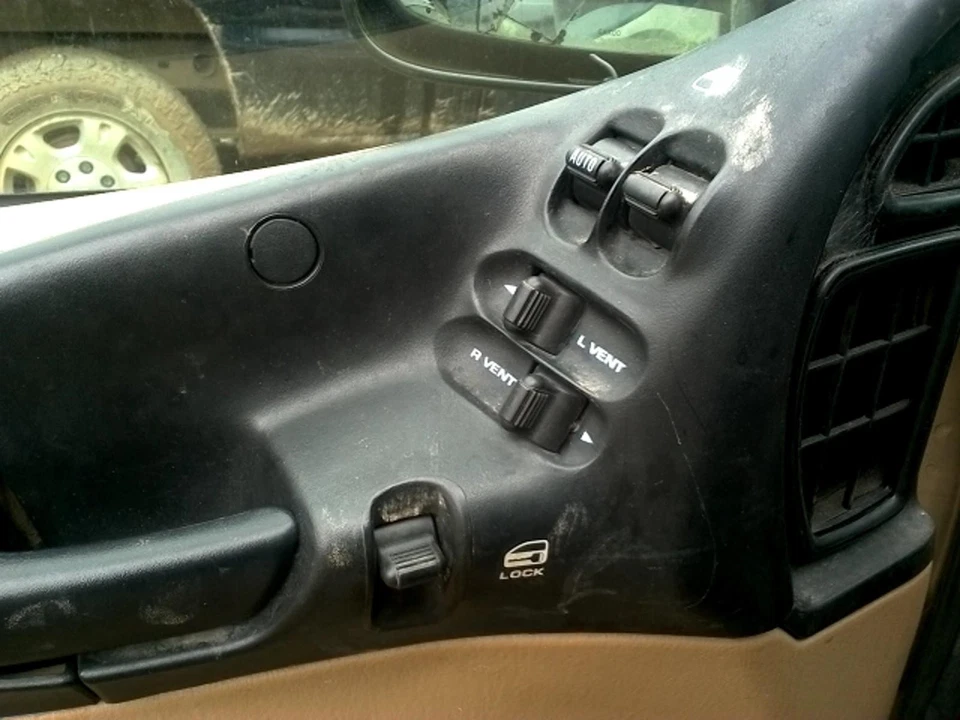 Motor de arranque usado se adapta a: Dodge Caravan 2000 3,3 L pin-estrecho tipo conector grado Foto 3 de 4