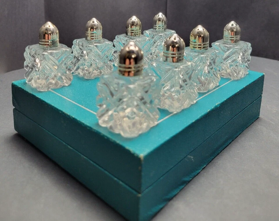 Vintage Eales 1779 Banhado a Prata Mini Copo Shaker de Sal e Pimenta 2" Conjunto de 8 - Imagem 3 de 4