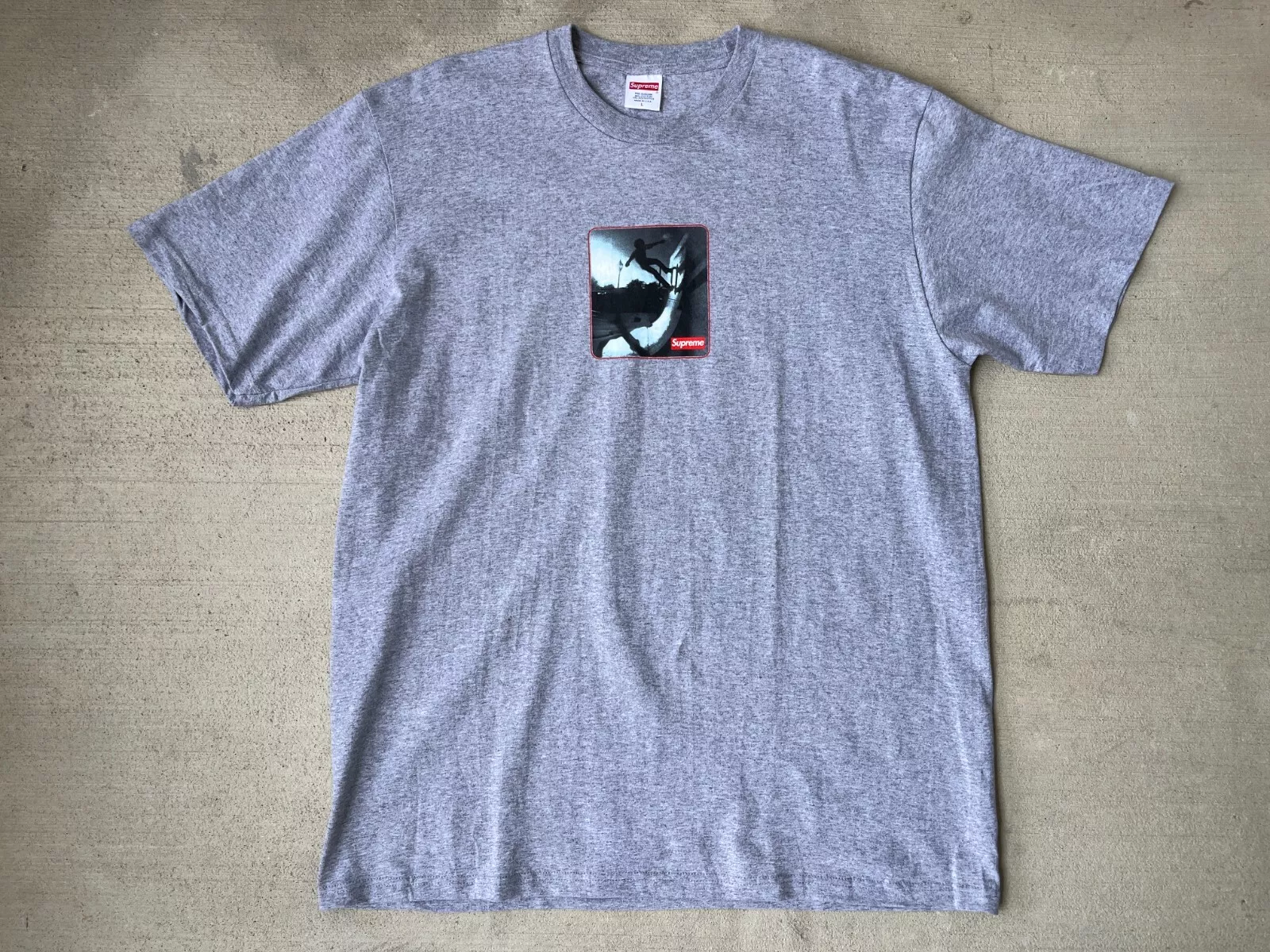 Tee shirt Supreme Shadow gris bruyère taille L FW21