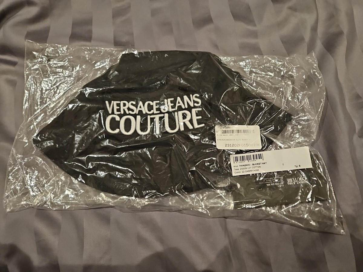 Versace Jeans Couture Bucket Hat Authentic Black With White Versace Jeans Couture Bucket Hat Authentic Black With White
