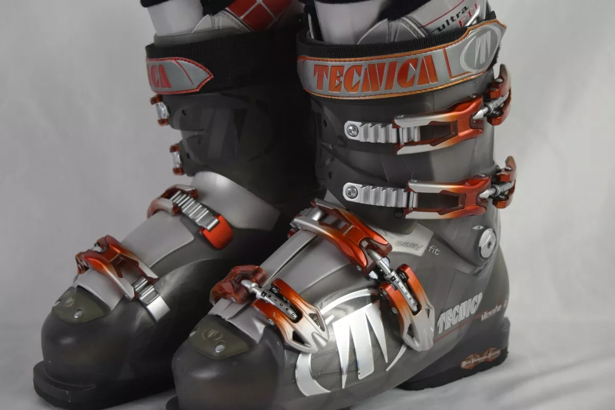 Size 6 deals ski boots