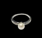 Vintage Classic 925 Sterling Silver Pearl Ring Sz 9.25