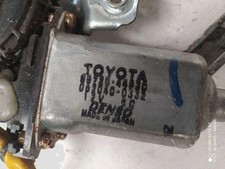 Porte avant et accessoires Toyota PREVIA