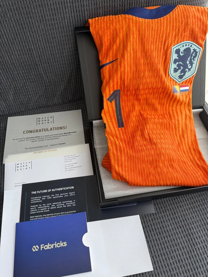 Matchworn & Signed Joshua Zirkzee Netherlands Jersey - Limited and Rare! - Image 2 of 4