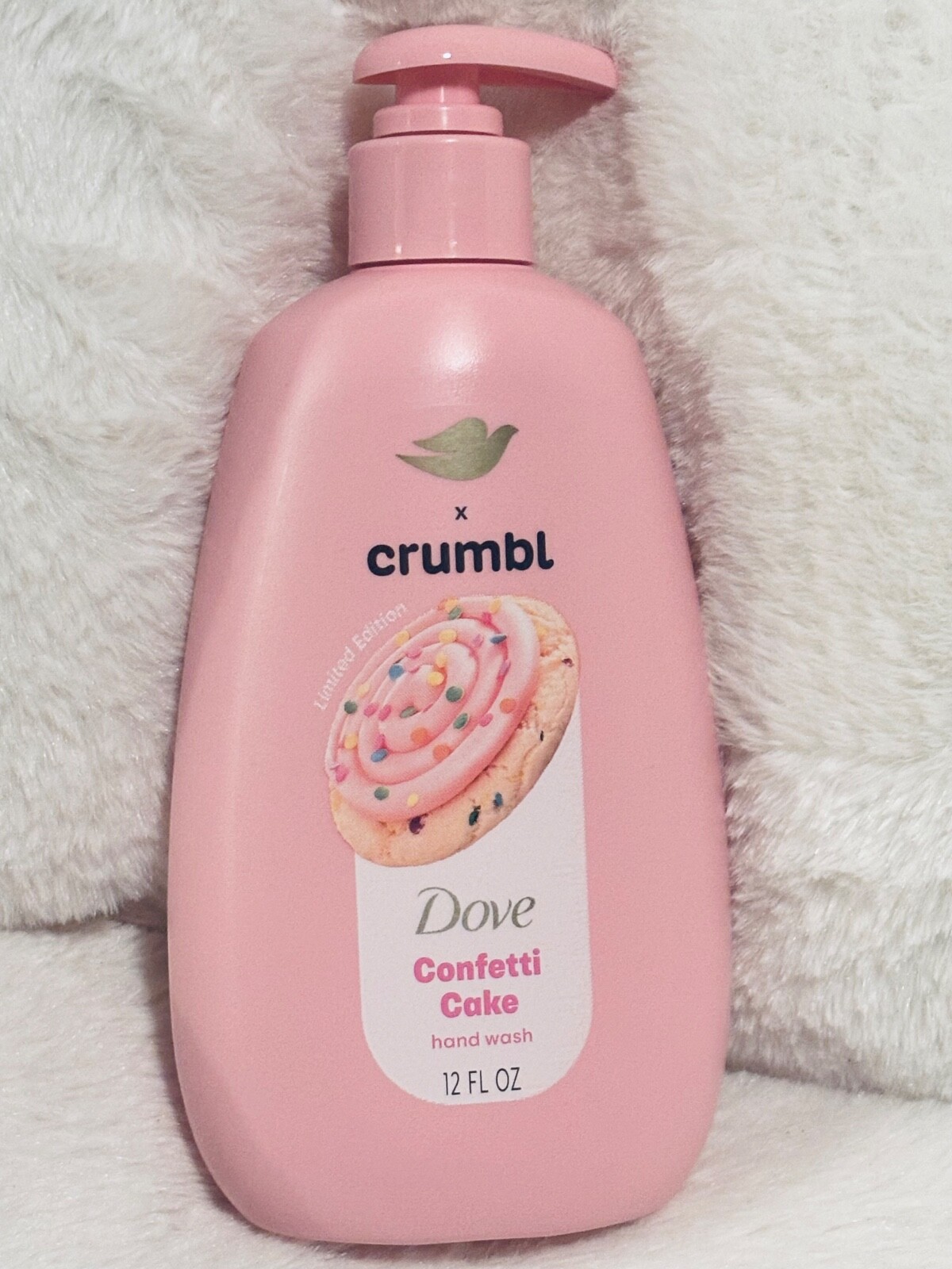 Dove Crumbl Confetti Cake Hand Wash 12 oz 🫧