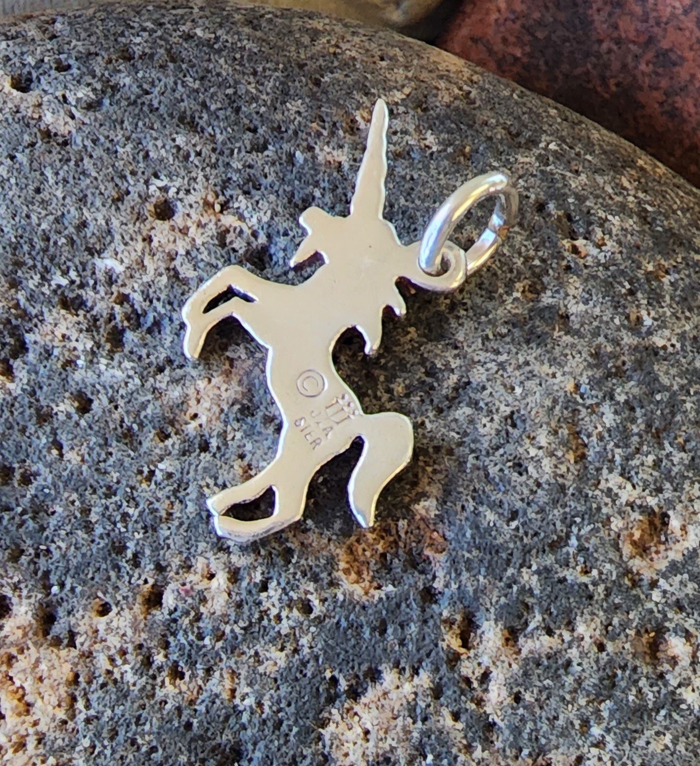 Retired James Avery Unicorn Pendant or Charm NEAT Pie… Gem