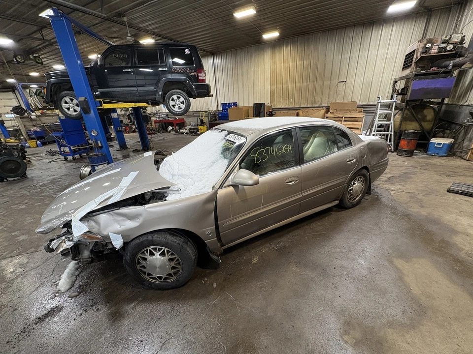 Used Front Right Door Window Regulator Front fits: 2003 Buick Lesabre R. electri - Image 3 of 4