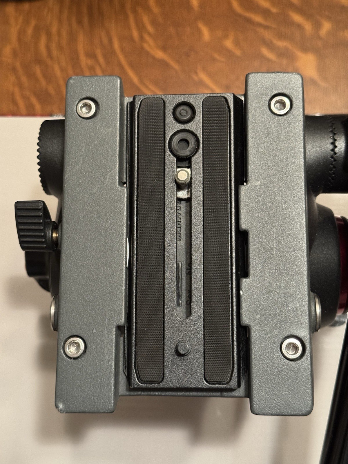 Manfrotto MVH502AH Video Fluid Head – Lightly Used - Box and Manuals Included