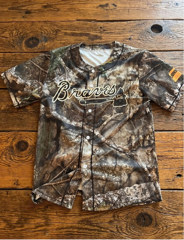 HOT! Chipper Jones #10 Braves  Hunting & Fishing Night Camouflage Jersey
